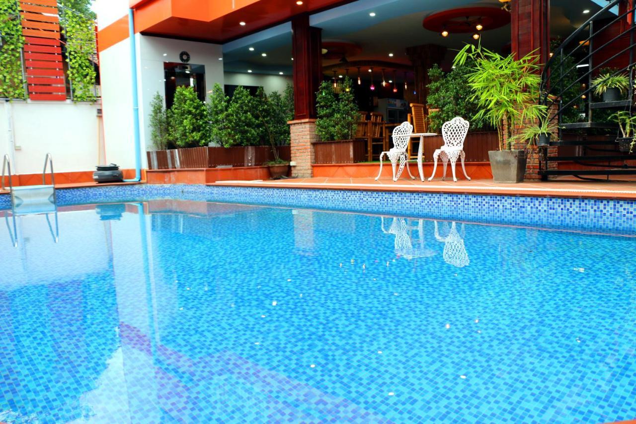 Champion Boutique Hotel เวียงจันทน์ ภายนอก รูปภาพ