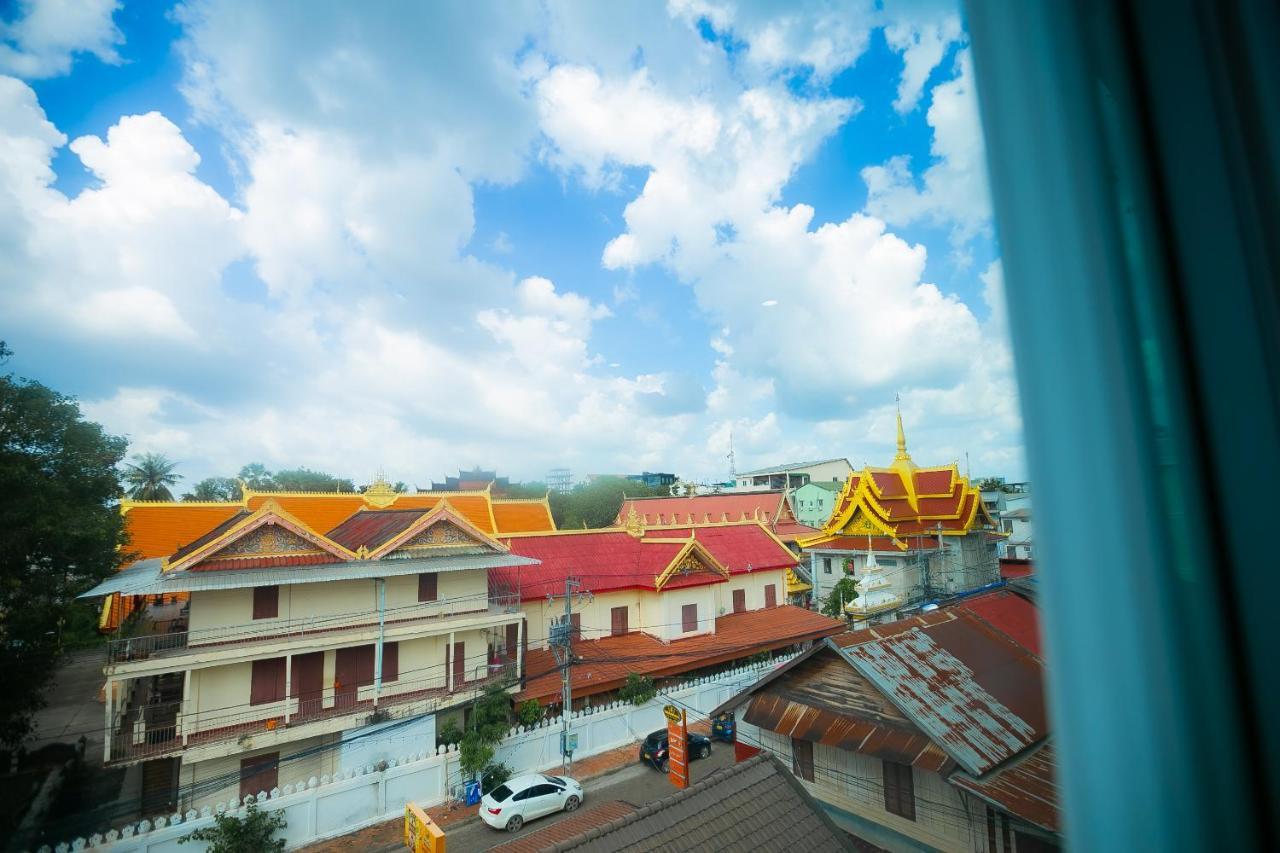Champion Boutique Hotel เวียงจันทน์ ภายนอก รูปภาพ