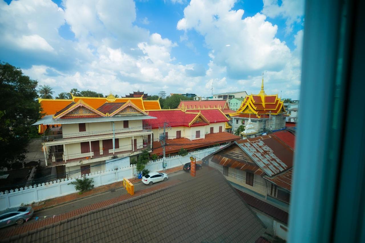 Champion Boutique Hotel เวียงจันทน์ ภายนอก รูปภาพ