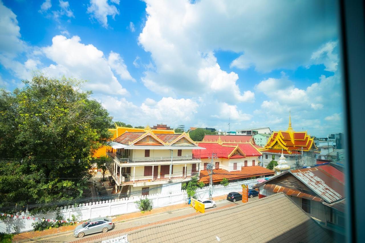 Champion Boutique Hotel เวียงจันทน์ ภายนอก รูปภาพ